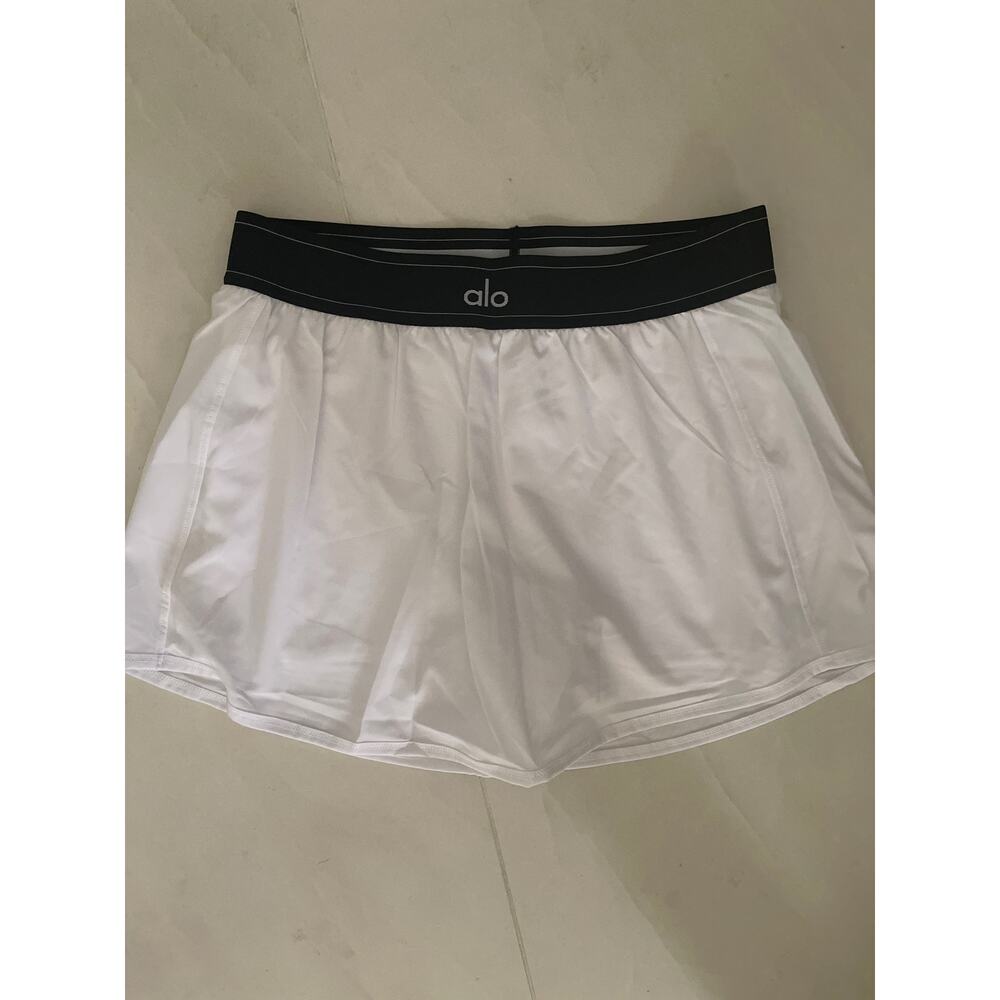 NWOT Alo Yoga Match Point Tennis Skirt, White/Black, Style W6240R, Size M - Picture 4 of 5